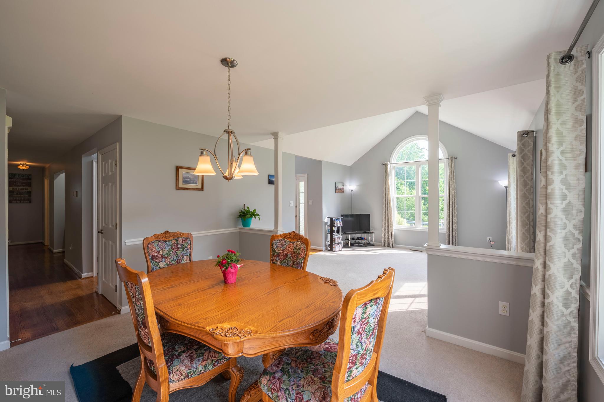 APPLE CREEK - Residential