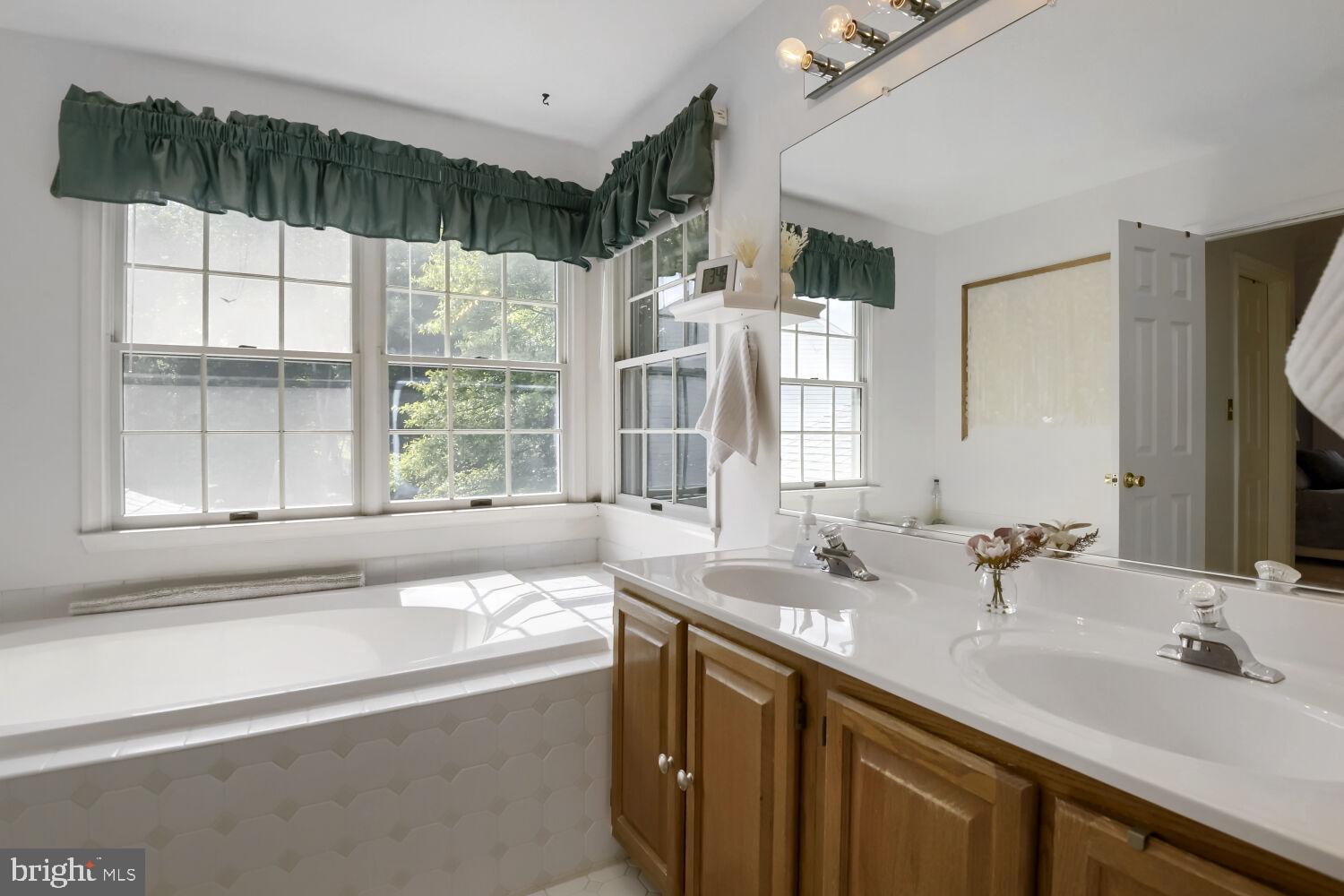 WOODLAND RUN - Residential