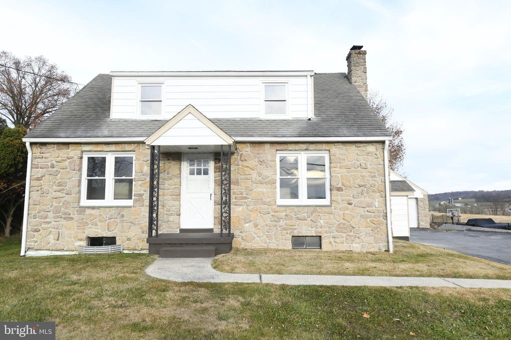 Photo of 1729 Beaver Valley Pike, New Providence, PA 17560 (MLS # PALA2044148)