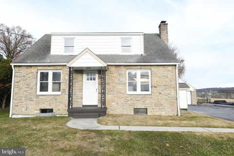 Photo of 1729 Beaver Valley Pike, New Providence, PA 17560 (MLS # PALA2044148)