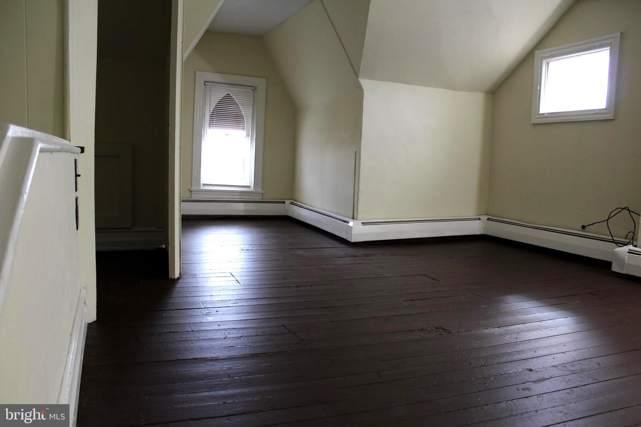 POTTSTOWN - Residential