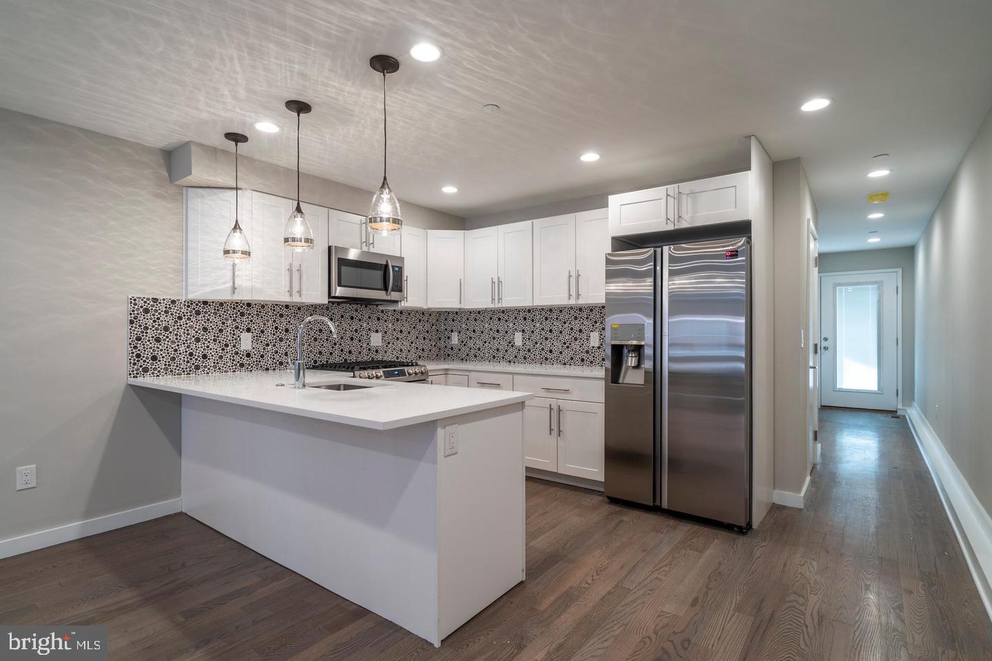 GRADUATE HOSPITAL - Residential Lease