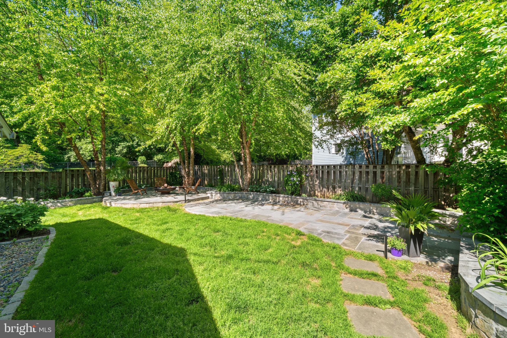 WHITE FLINT PARK - Residential