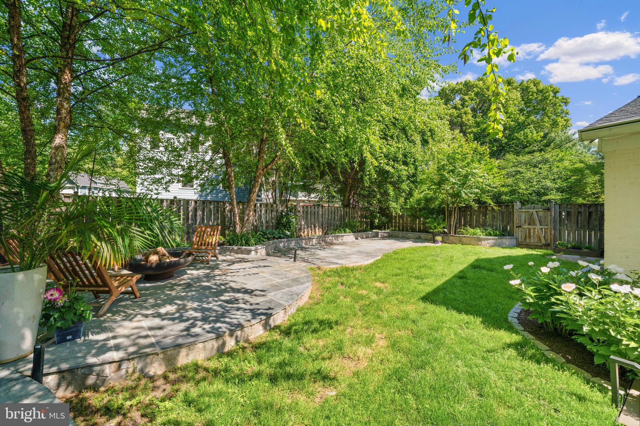 WHITE FLINT PARK - Residential