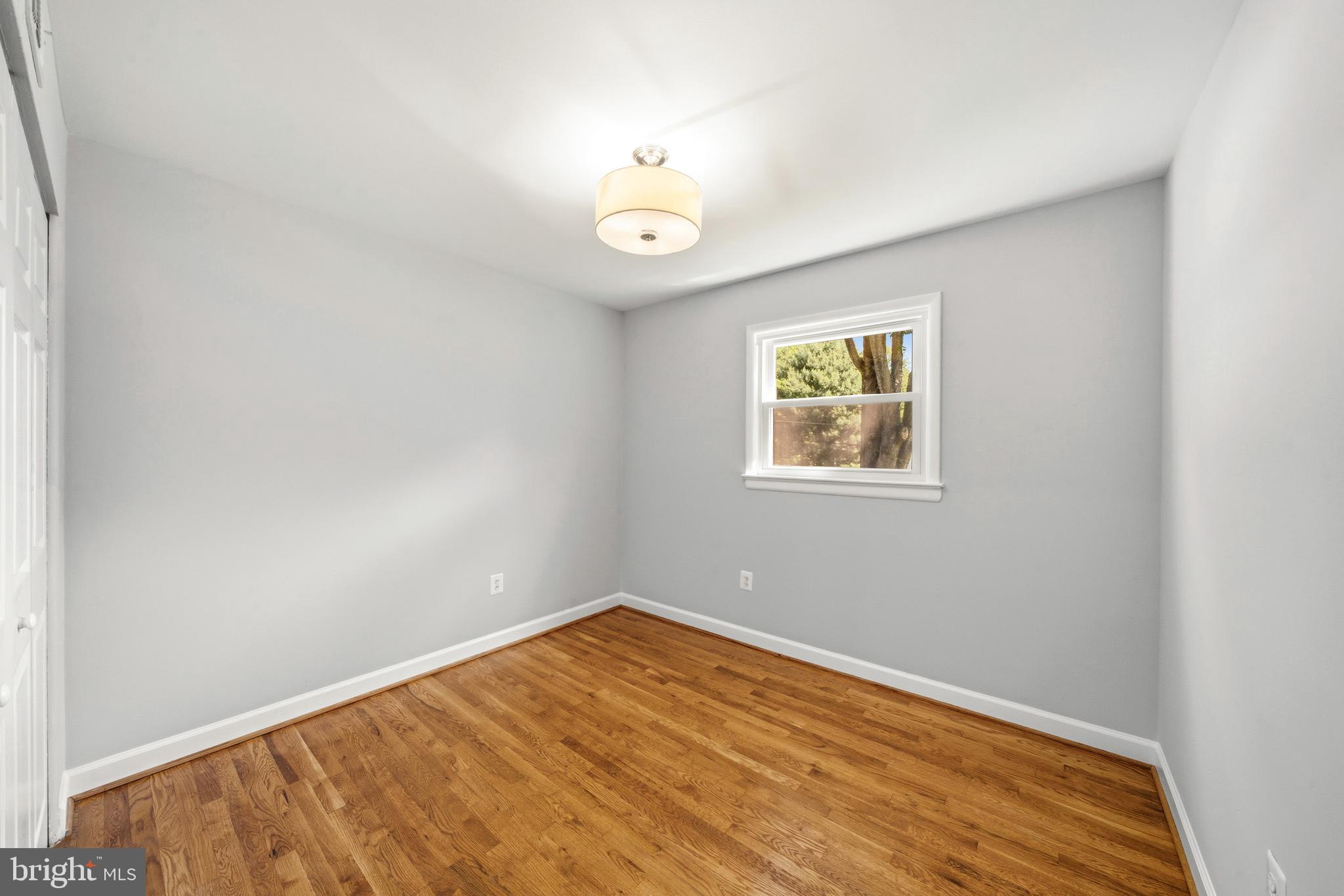 WHITE FLINT PARK - Residential