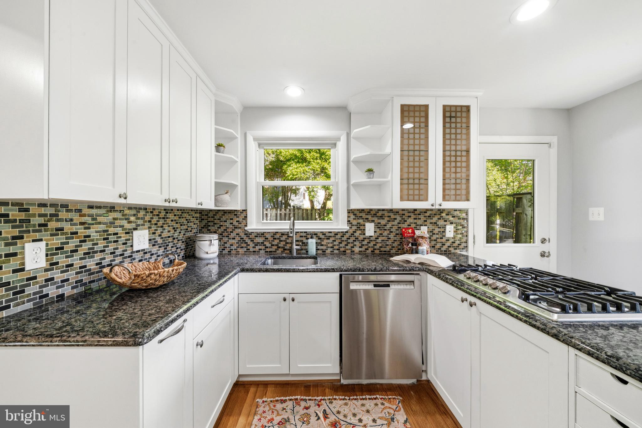 WHITE FLINT PARK - Residential