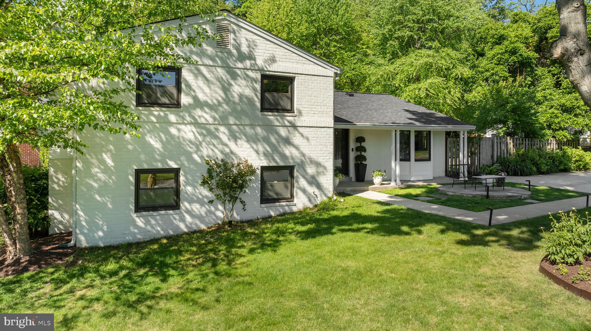 WHITE FLINT PARK - Residential