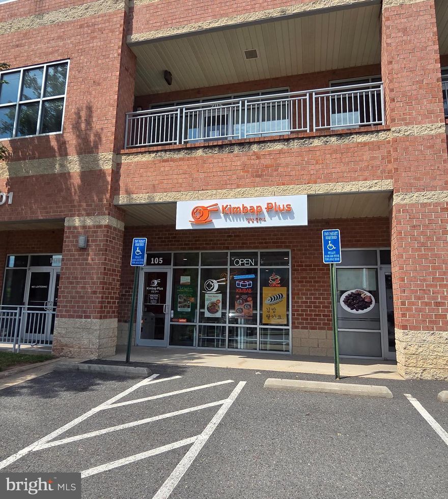 ***RARE FIND** RETAIL SPACE ON 1ST FLOOR AVAILABLE FOR SALE** PROPERTY SALE& BUSINESS SALE INCLUDED TOGETHER** OWNER BOUGHT THE BUILDING 2024 & FULLY RENOVATED SPENDING OVER $200,000+ WITH $85,000 INVENTORY . CURRENT SALE IS $25,000** CURRENTLY OPEN MON-SAT 10AM TO 7:30 PM** CLOSED SUNDAY** BUSINESS OPENED ONLY 6 MONTHS & INCREASING** TREMENDOUS POTENTIAL OPPORTUNITY IF YOU OPEN SUNDAYS & LATE HOURS**KITCHEN DOES NOT HAVE HOOD INSTALLED  BUT NEW BUYERS CAN LOOK INTO INSTALLING ONE** AMPLE AMOUNT OF PARKING IN THIS CENTRELEE CENTER** YOU CAN INCREASE SALES FOR MORE DELIVERIES** DOING MORE SOCIAL MEDIA MARKETING AS THE BUSIENSS OPEN AGAIN  ONLY LESS THEN 7 MONTHS** WE ARE NOT INTERESTED IN SELLING THE BUILDING ALONE** **FOR ANY QUESTIONS, PLEASE REFER TO LISTING AGENT** FOR SHOWING, PLEASE CALL LA FIRST TO GO** NO LOCK BOX**