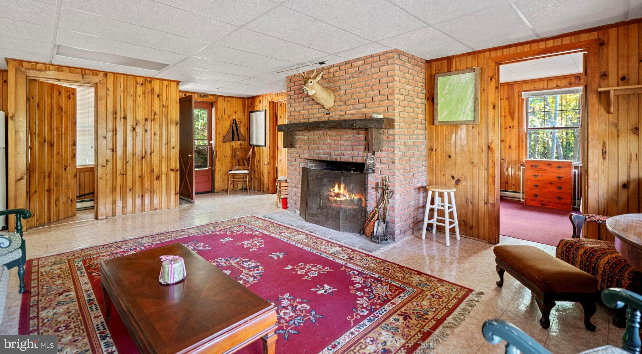 BRIARY BOTTOM - Residential