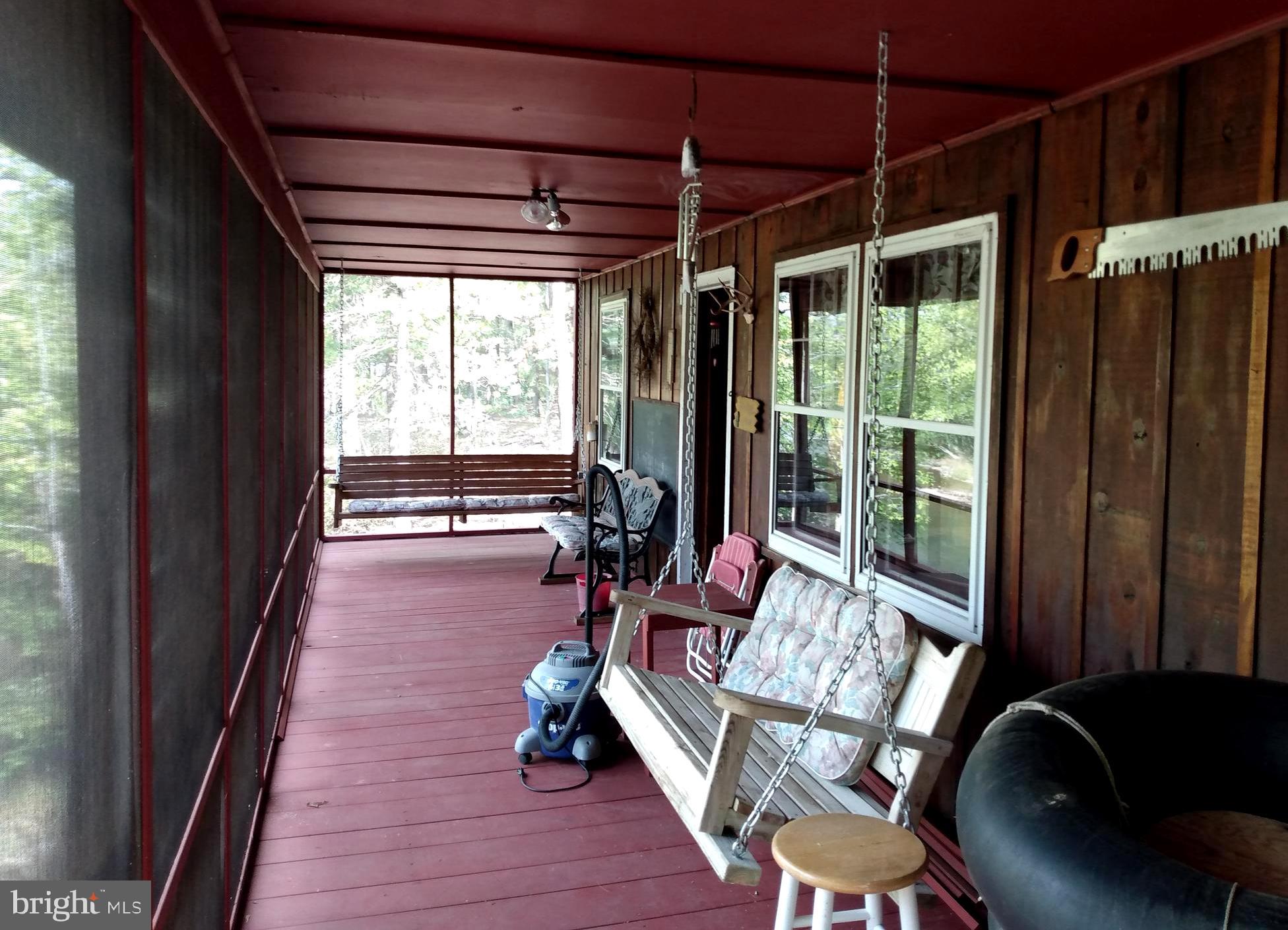 BRIARY BOTTOM - Residential