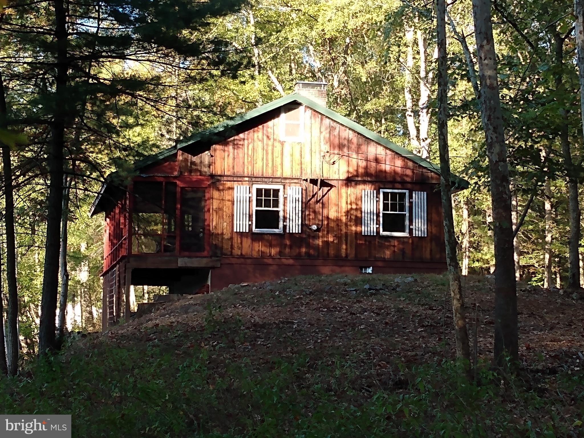 BRIARY BOTTOM - Residential