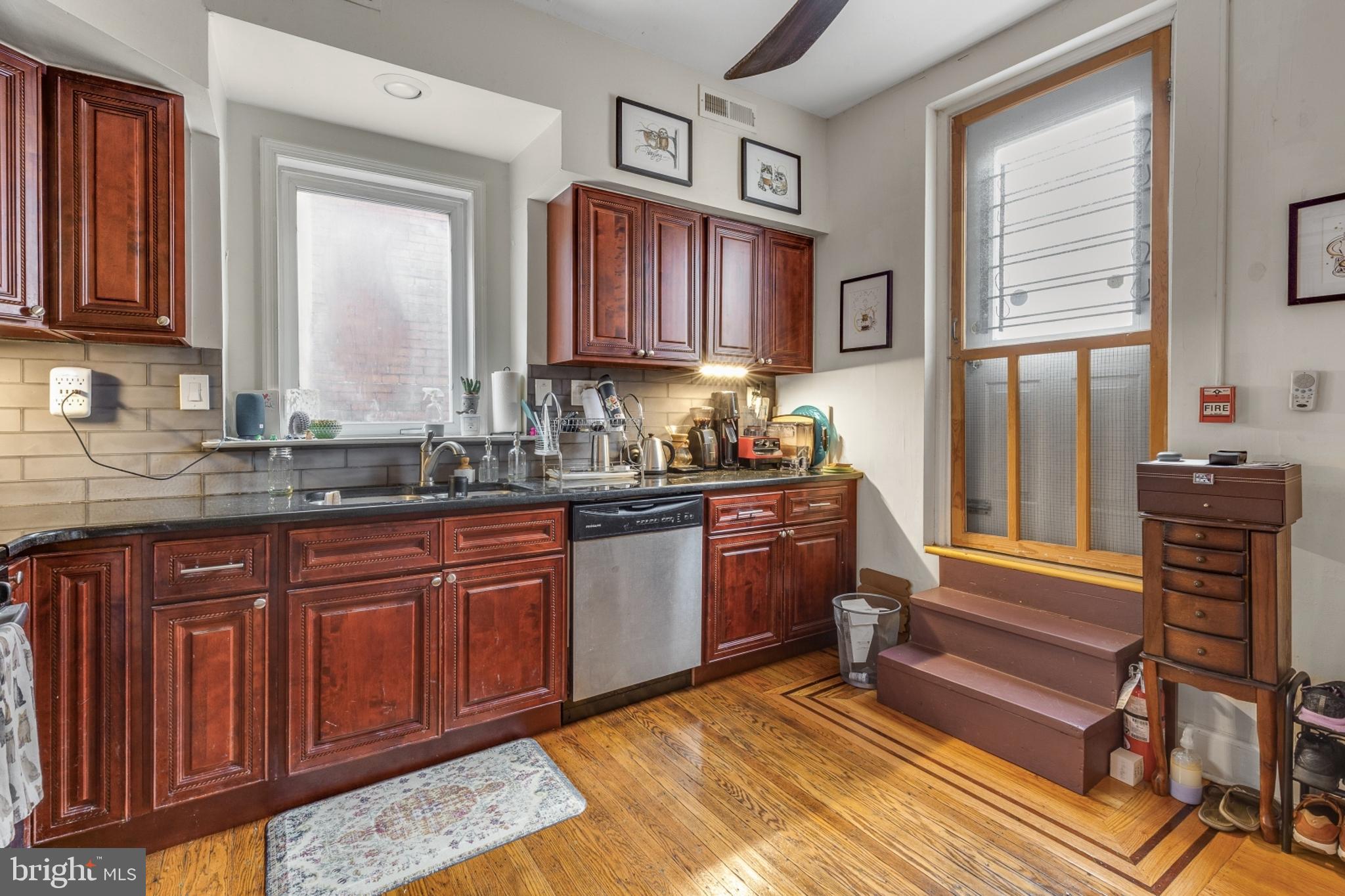 CENTER CITY - Residential Lease