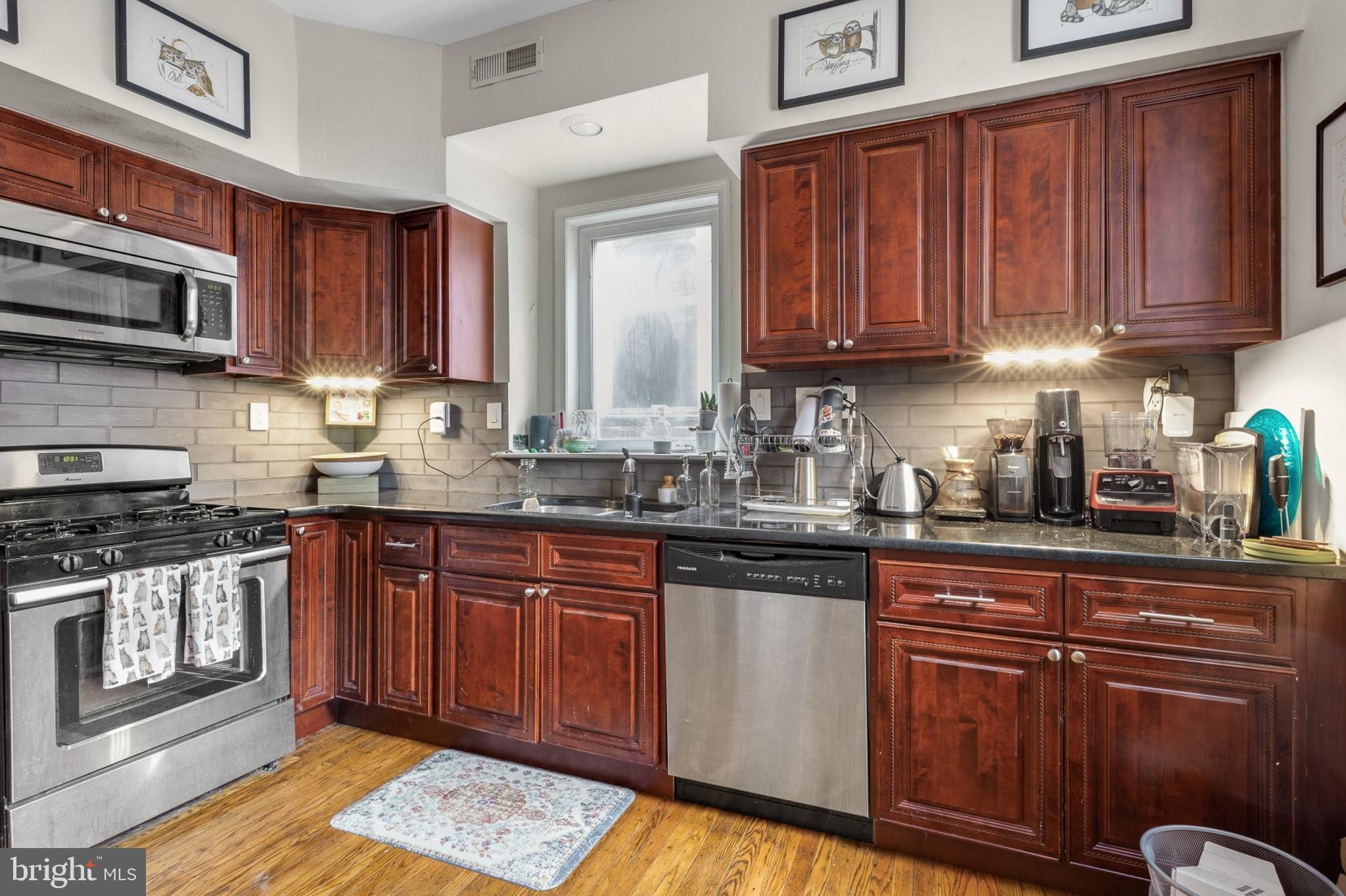 CENTER CITY - Residential Lease