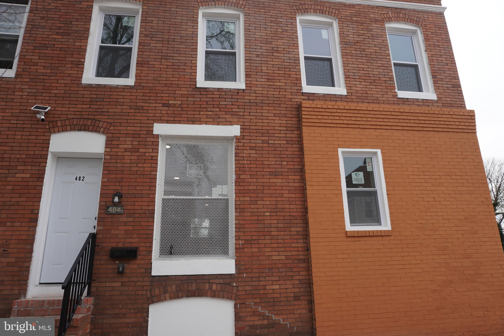 FULLY RENOVATED UNIQUE END ROW TOWNHOUSE. This one of a kind spacious townhouse was originally two units (482-484). This house offers an exceptionally large layout featuring 4 bedrooms and 2 full bathrooms. Enjoy extra space and privacy being the end of row townhouse with more yard than your neighbors. Located in a quiet neighborhood, on a wide street with easy access to major routes, this house offers both convenience and tranquility. Fully renovated with high quality finishes, including new luxury vinyl flooring, wall framing, drywall, and full insulation for enhanced comfort and efficiency. The modern kitchen is equipped with premium cabinetry and brand new black appliances, offering both style and functionality. A convenient laundry area is located on the second floor for added convenience. Washer and dryer will be included in the sale. The full basement is a blank canvas with enough space for two additional bedrooms and features its own separate entrance. Enjoy peace of mind with all new plumbing, electrical wiring and brand new HVAC systems. This is a rare opportunity to own a one of a kind home with incredible space, versatility and a prime location. - Schedule your showing today!
