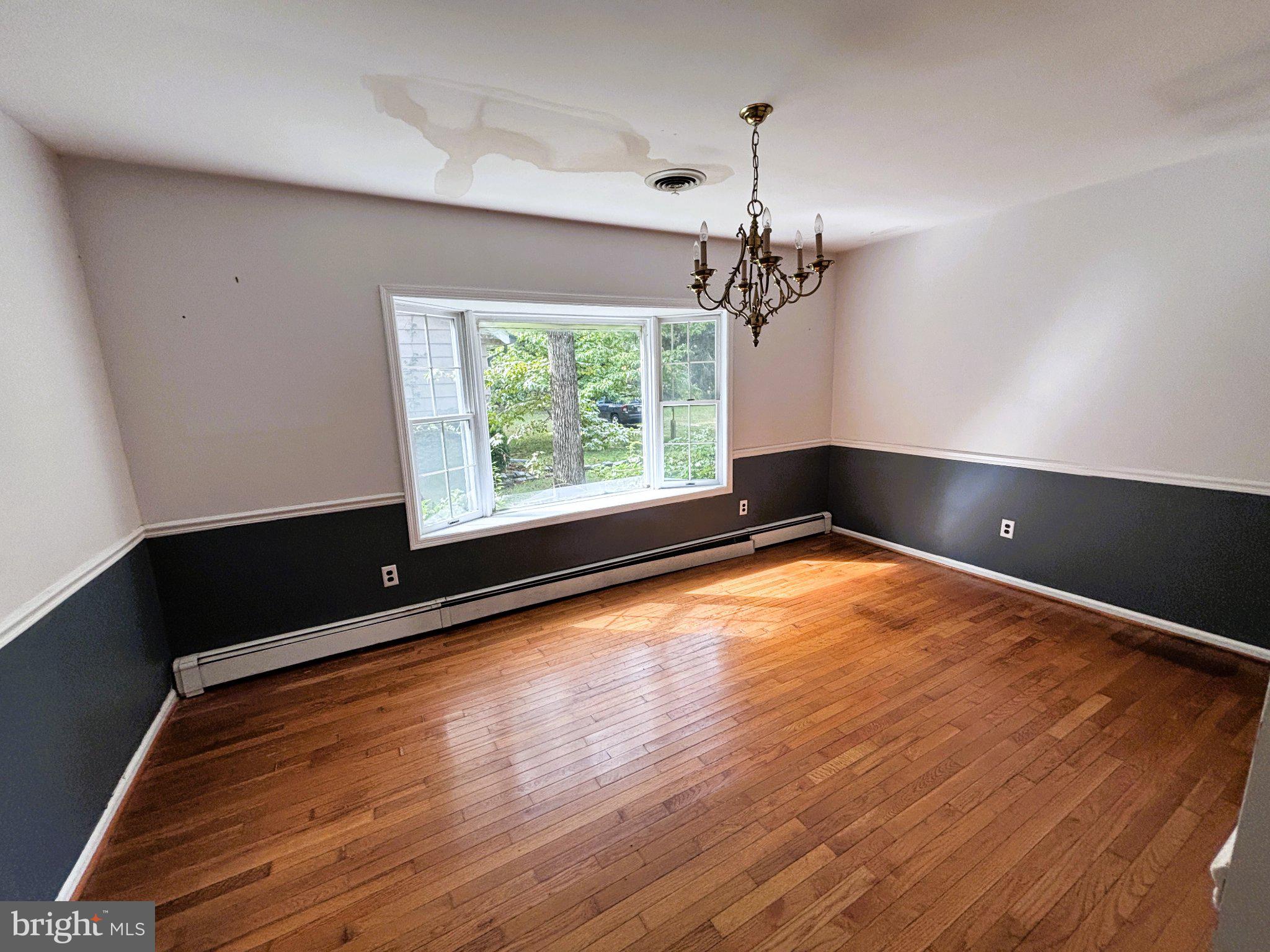 6 E DELAWARE TRAIL