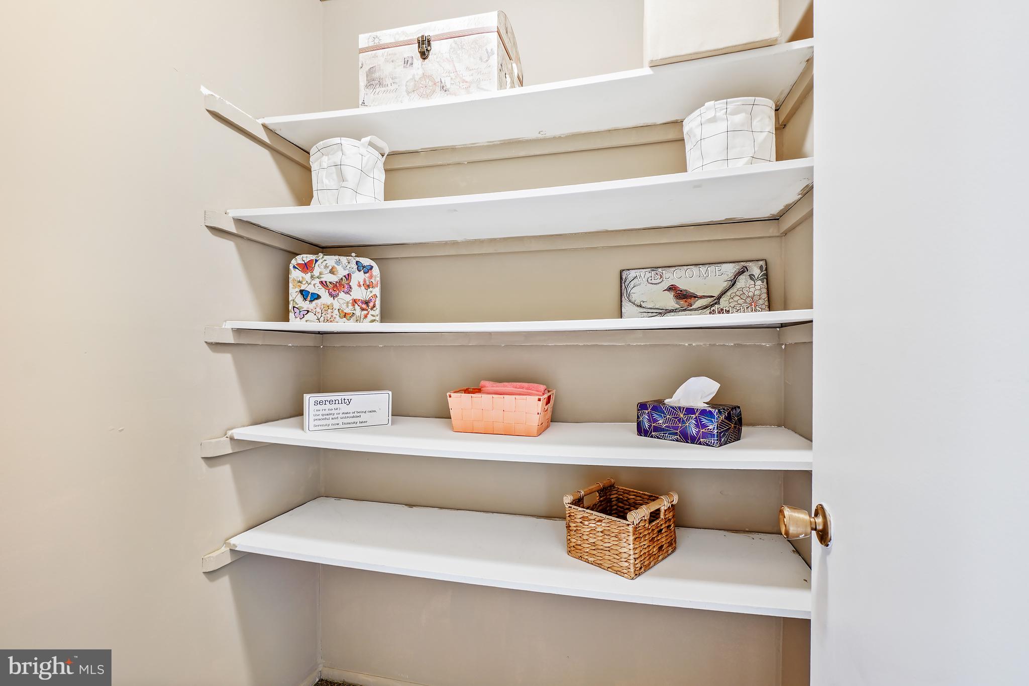 LEISURE WORLD - Residential