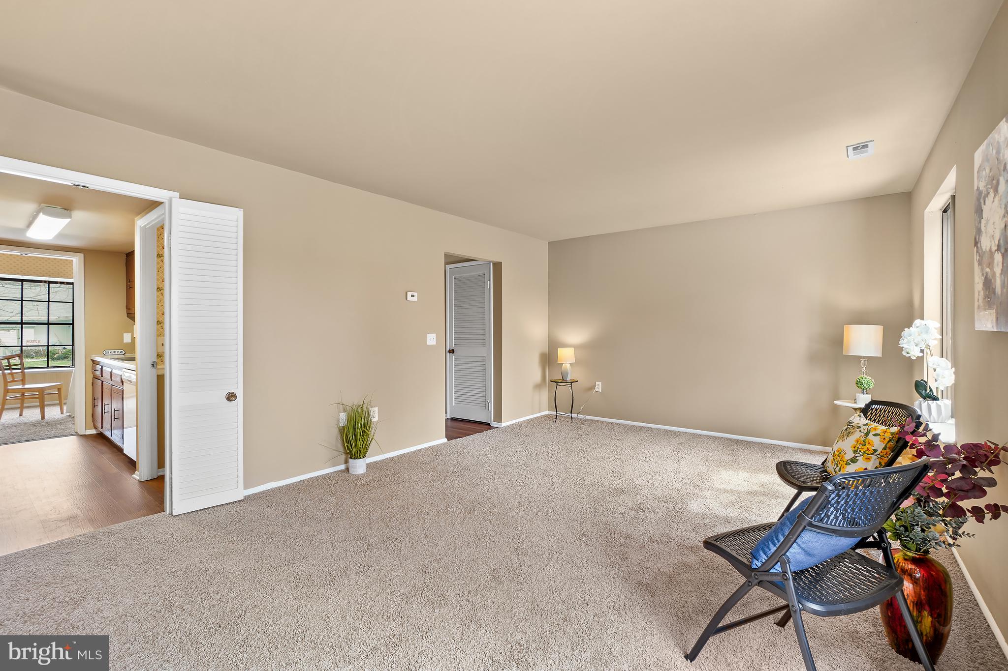 LEISURE WORLD - Residential