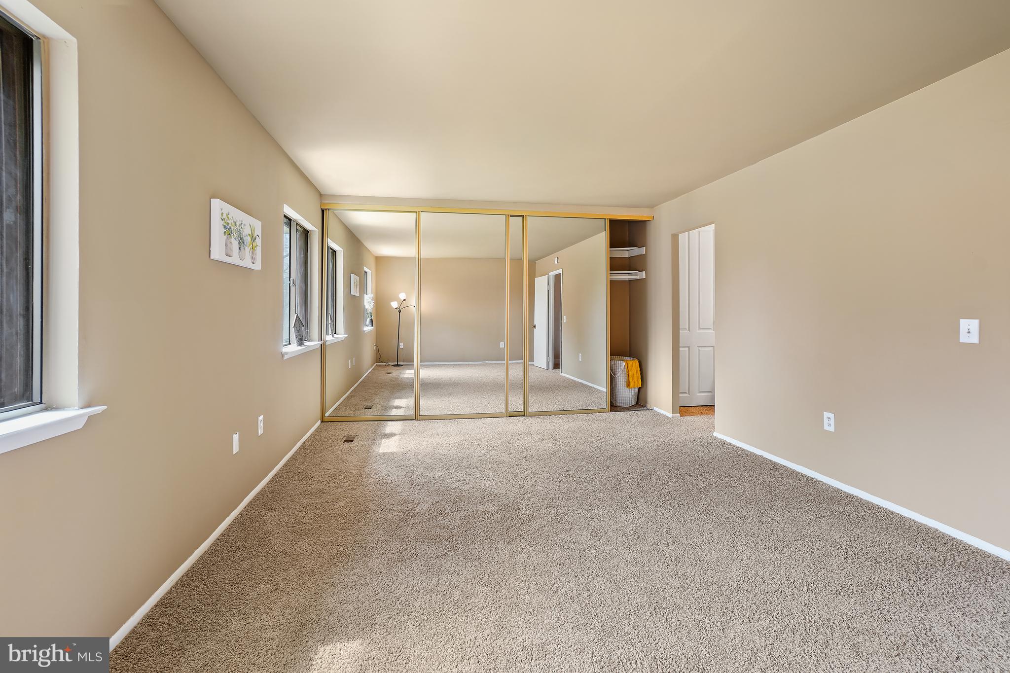 LEISURE WORLD - Residential