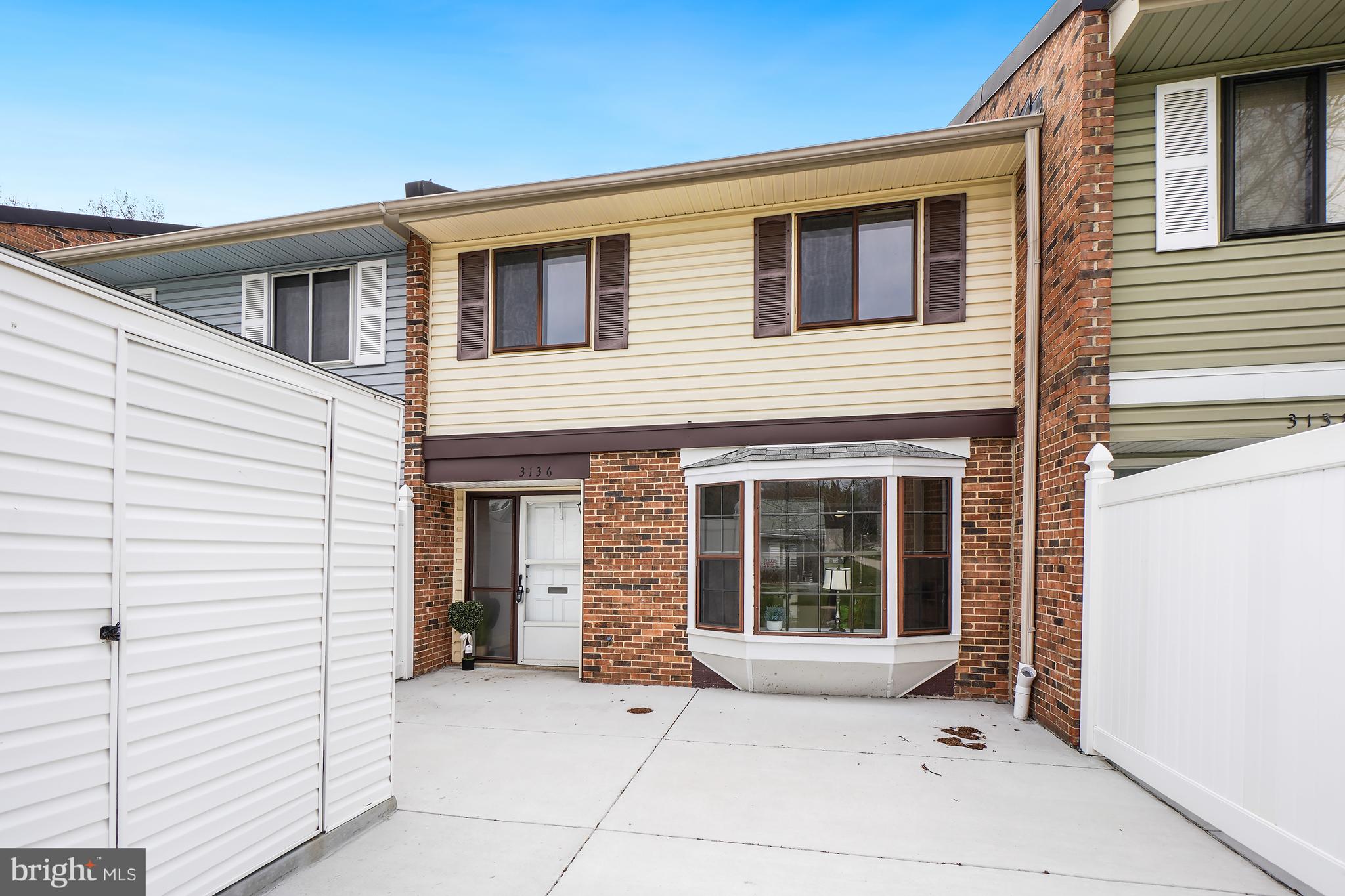 LEISURE WORLD - Residential