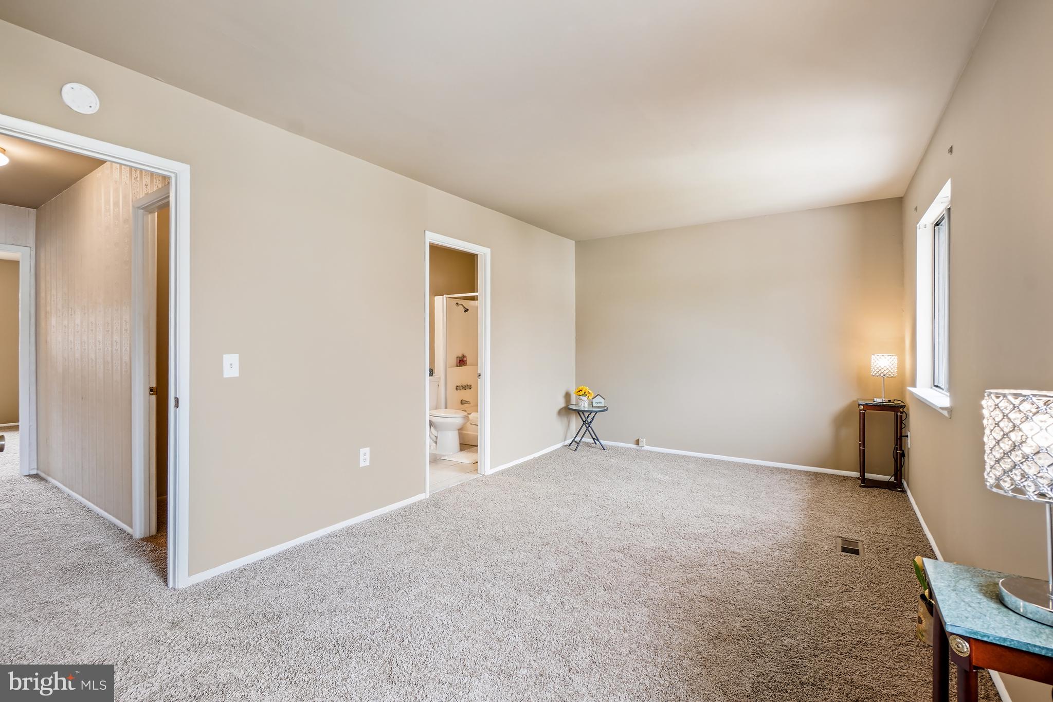 LEISURE WORLD - Residential