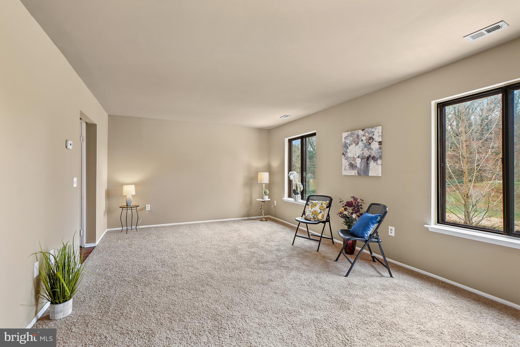 LEISURE WORLD - Residential