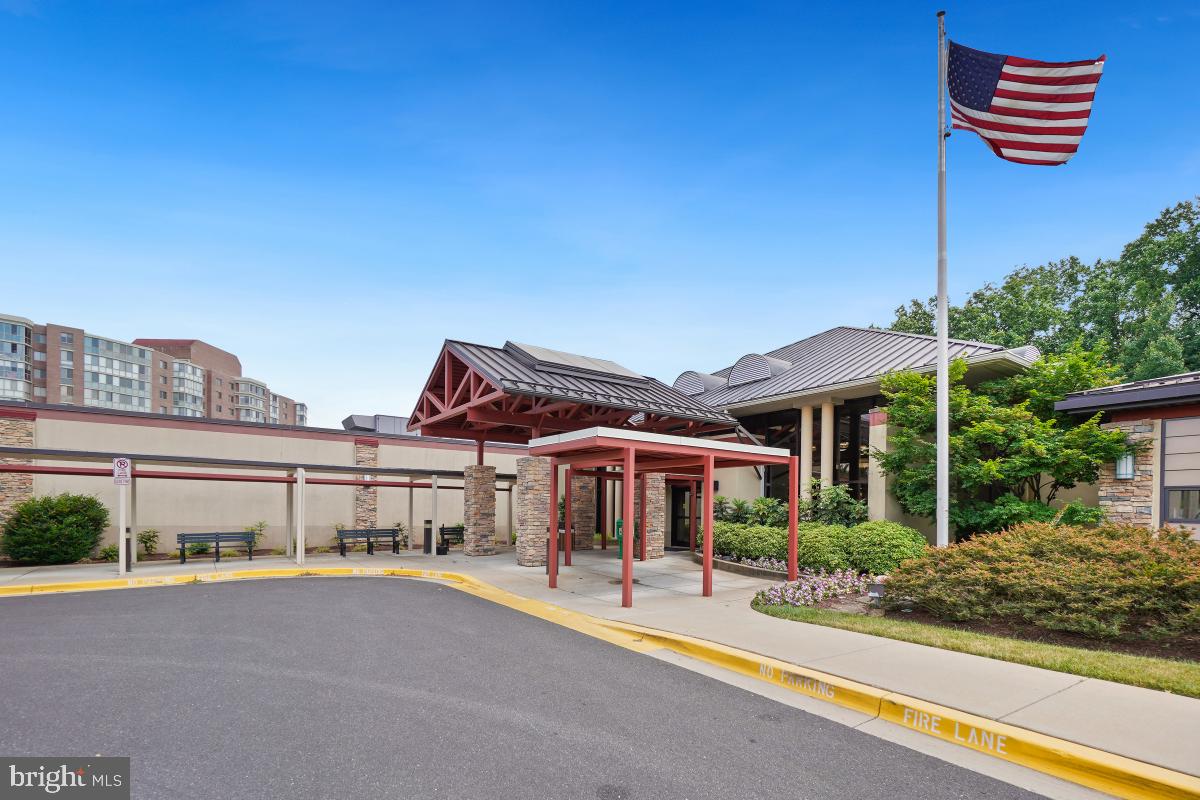 LEISURE WORLD - Residential