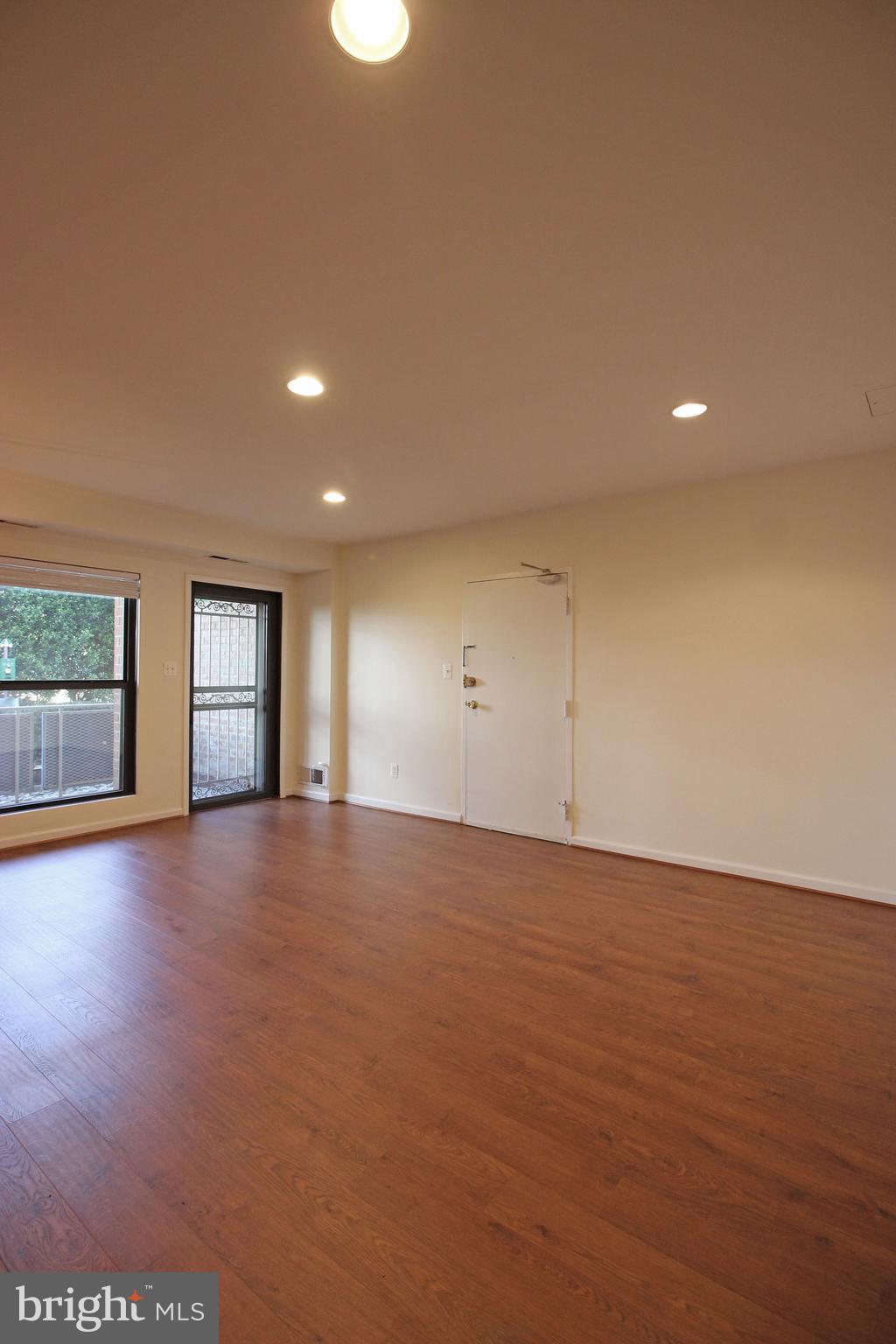 CLEVELAND HOUSE - Residential Lease