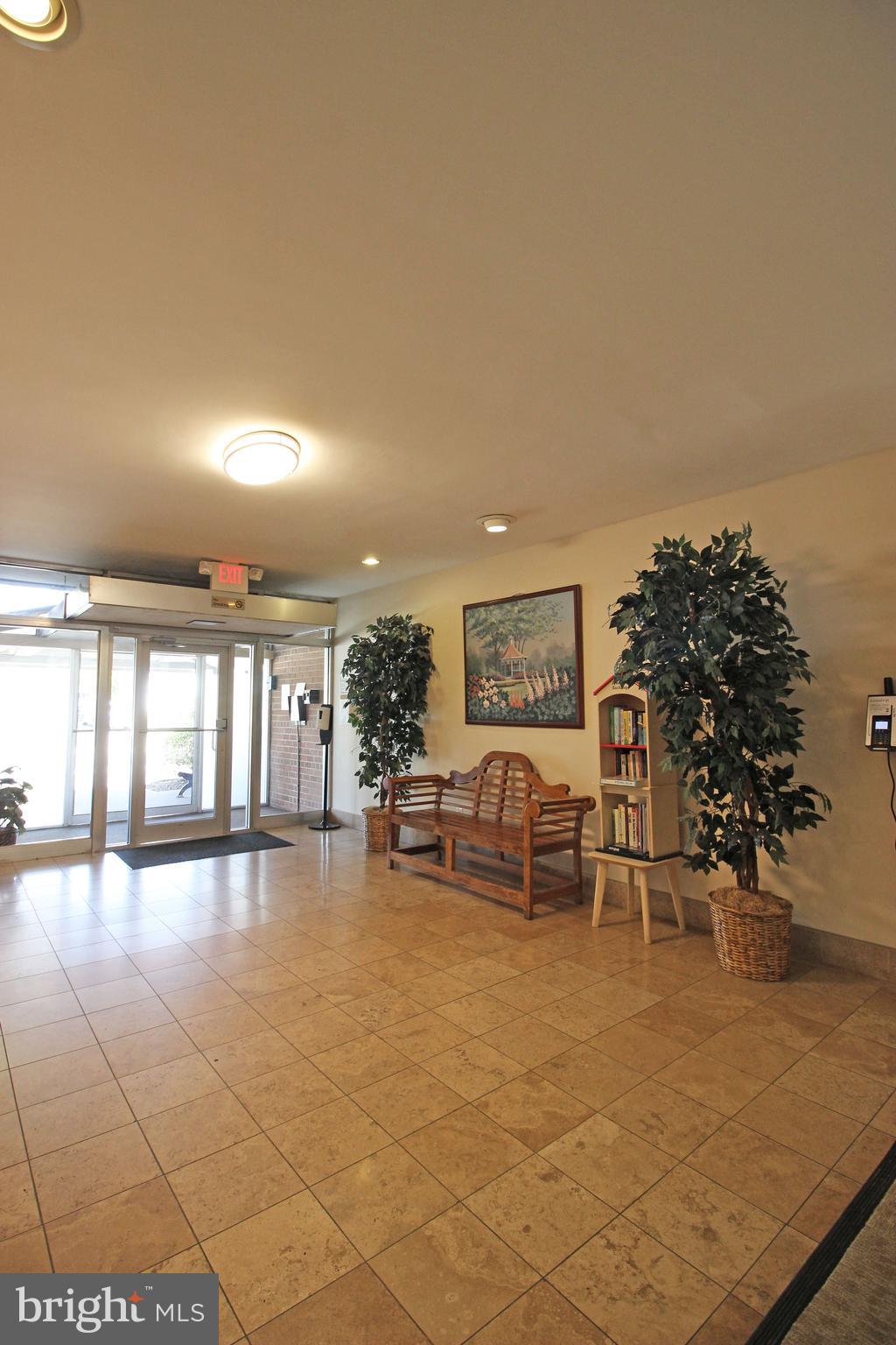 CLEVELAND HOUSE - Residential Lease