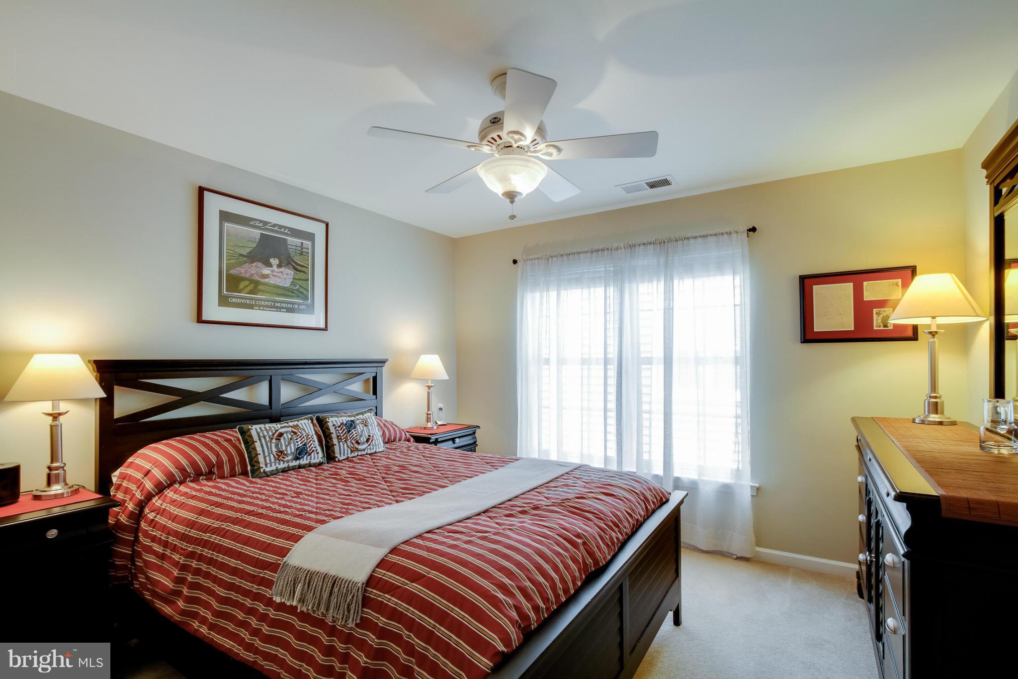 SOUTH RIDING - Residential