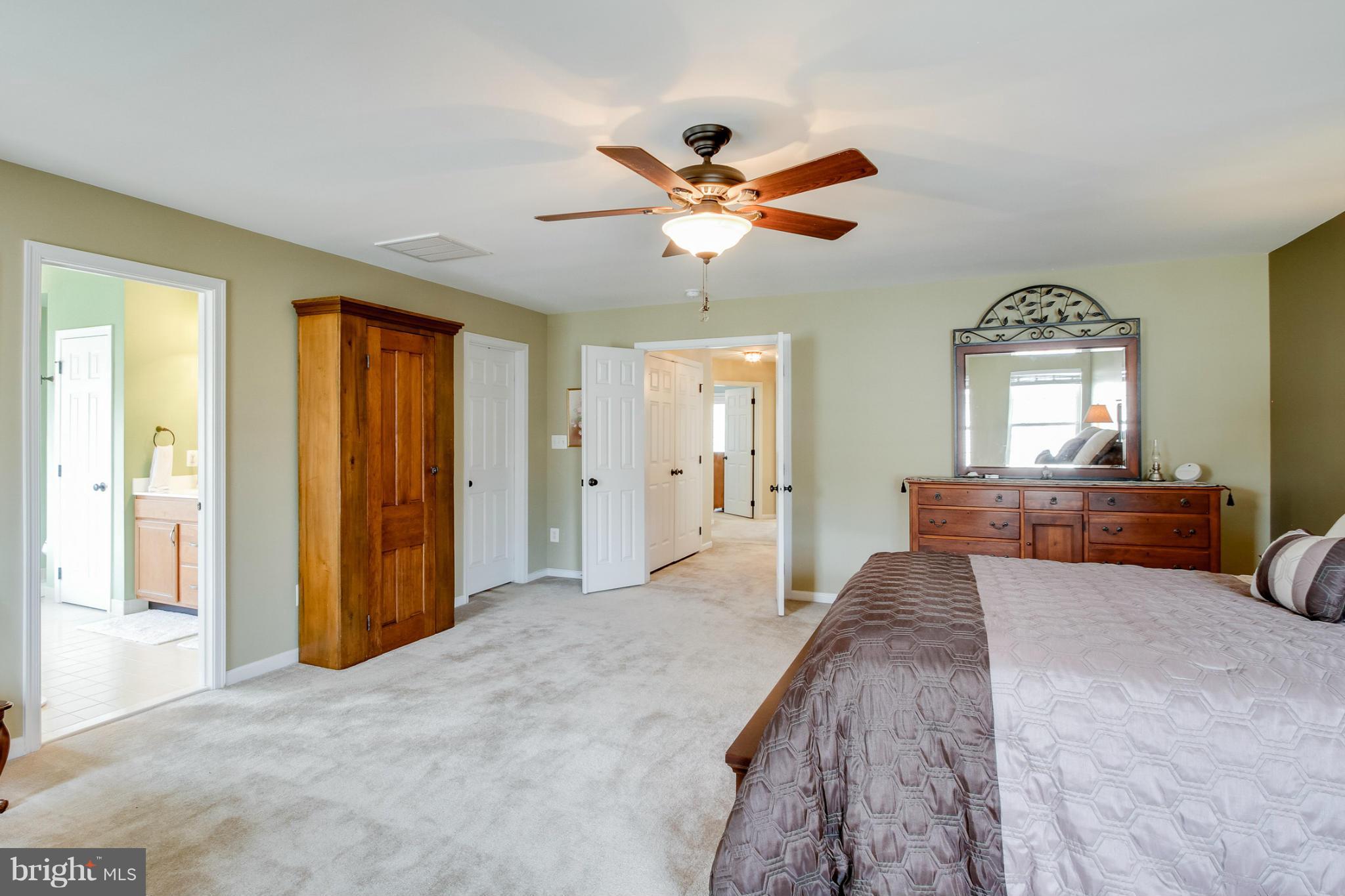 SOUTH RIDING - Residential