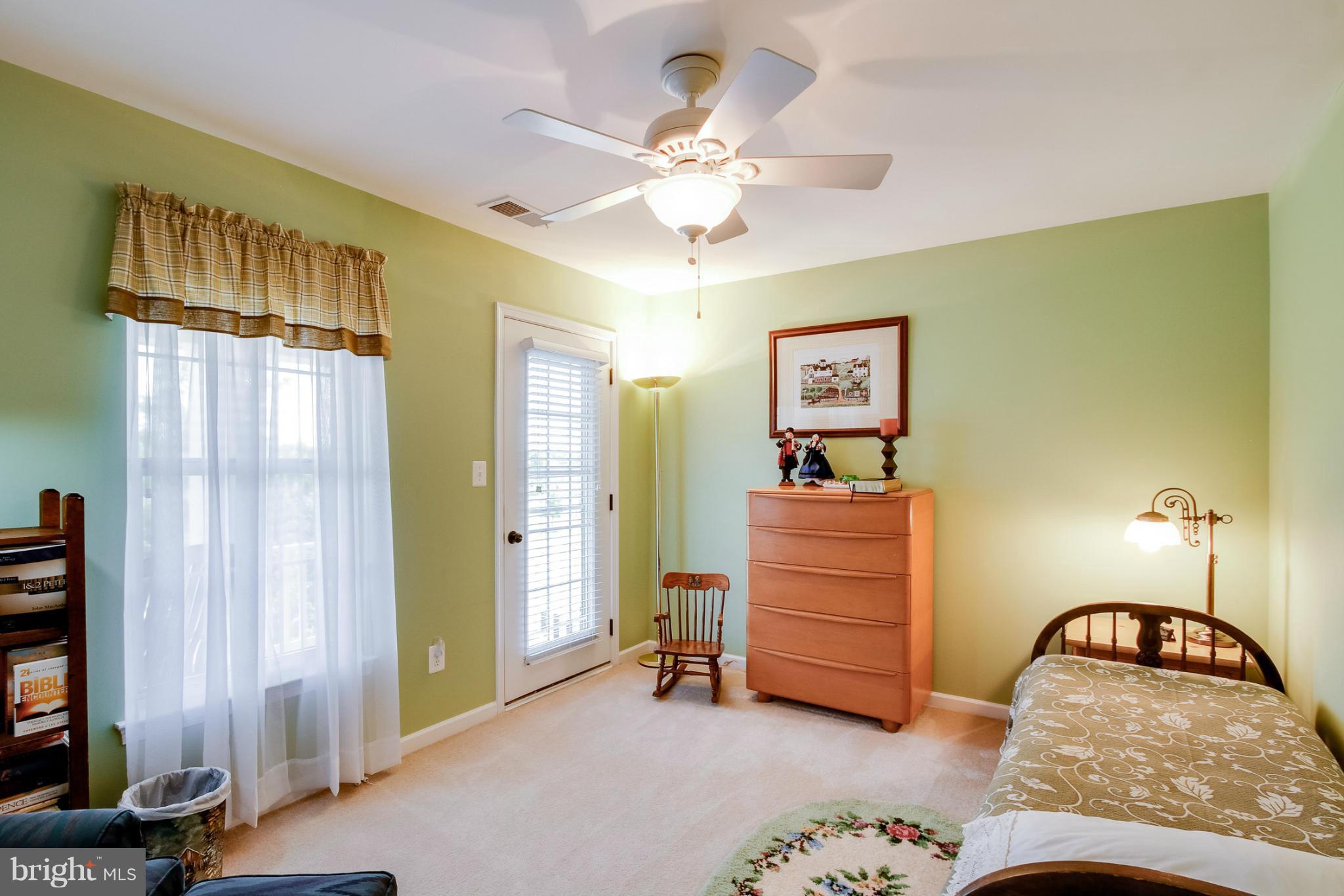 SOUTH RIDING - Residential