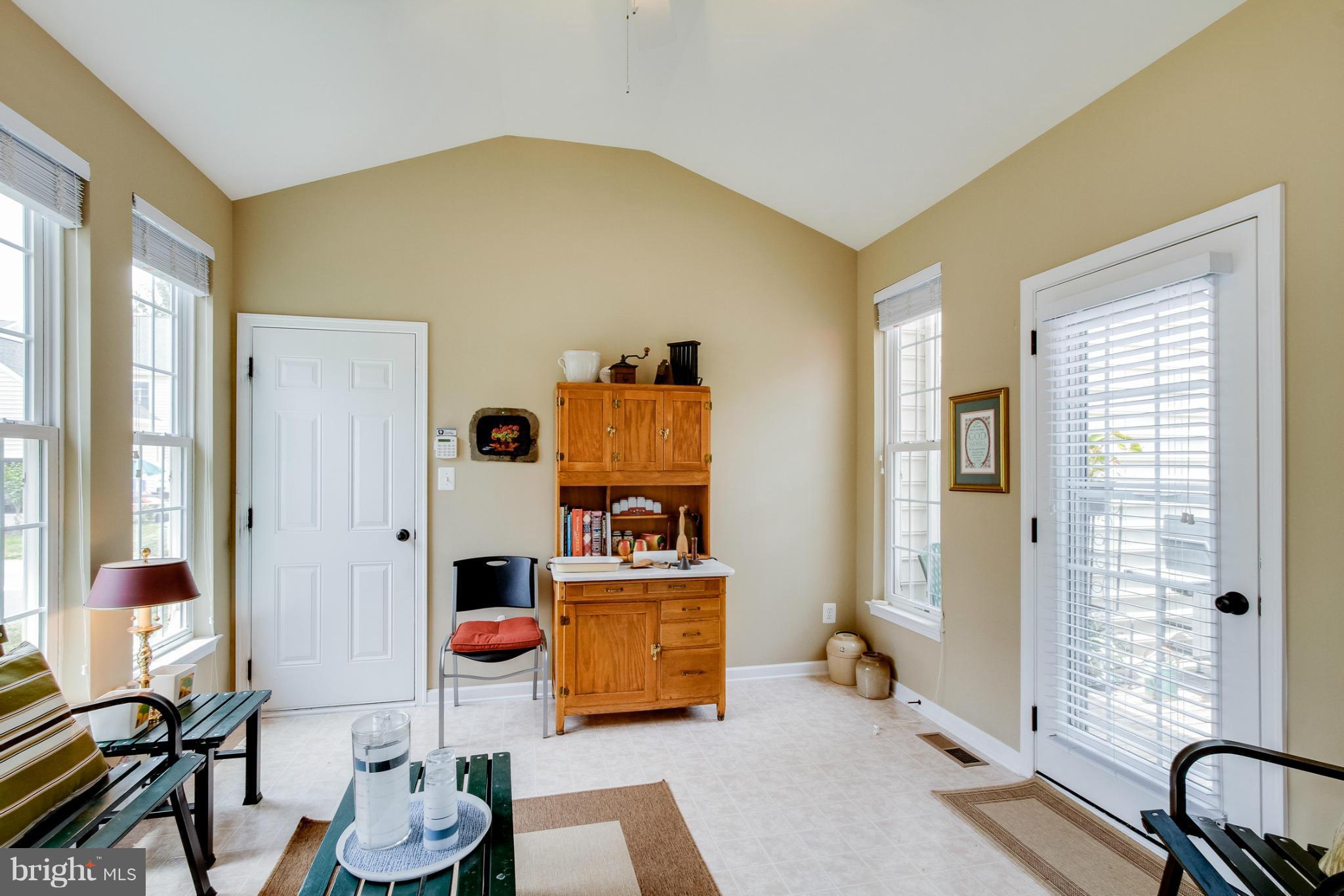 SOUTH RIDING - Residential