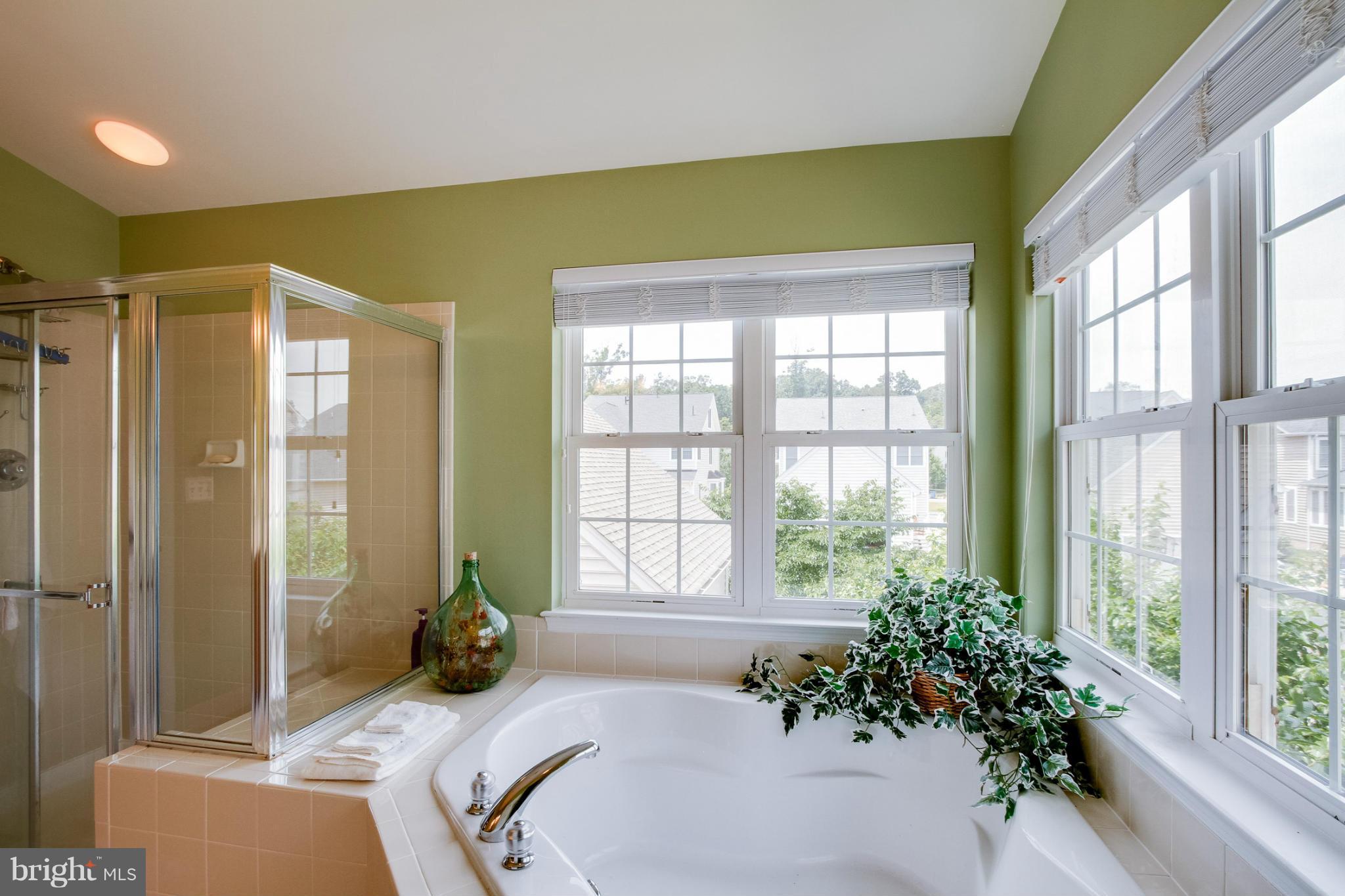 SOUTH RIDING - Residential