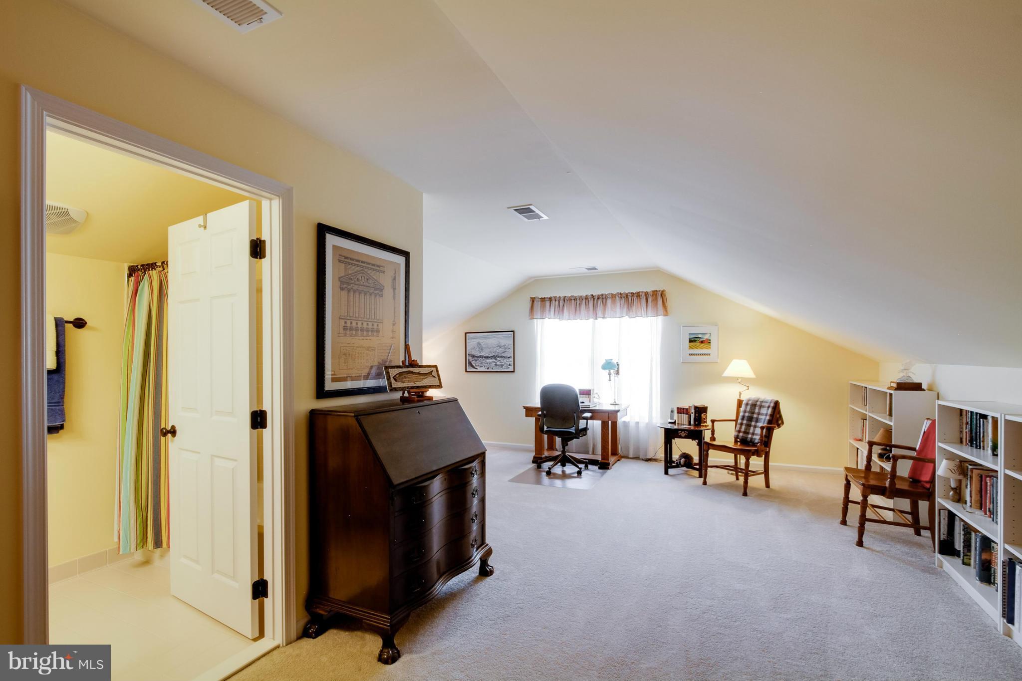 SOUTH RIDING - Residential