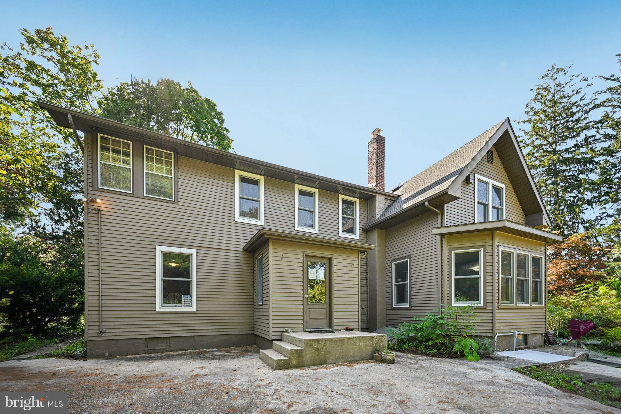 Vineland, New Jersey 08360, United States, 3 Bedrooms Bedrooms, ,2 BathroomsBathrooms,Residential,Active,214702