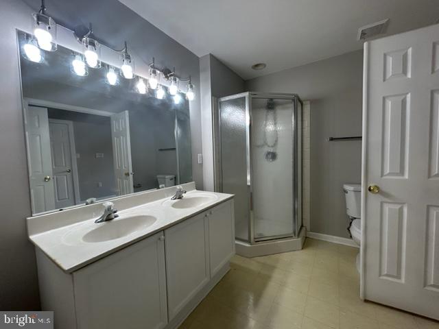 COUNTY GREEN - Residential Lease