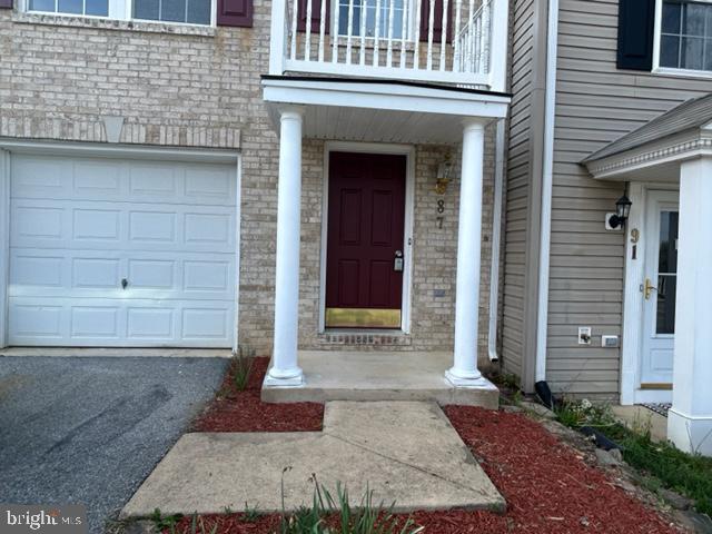 COUNTY GREEN - Residential Lease