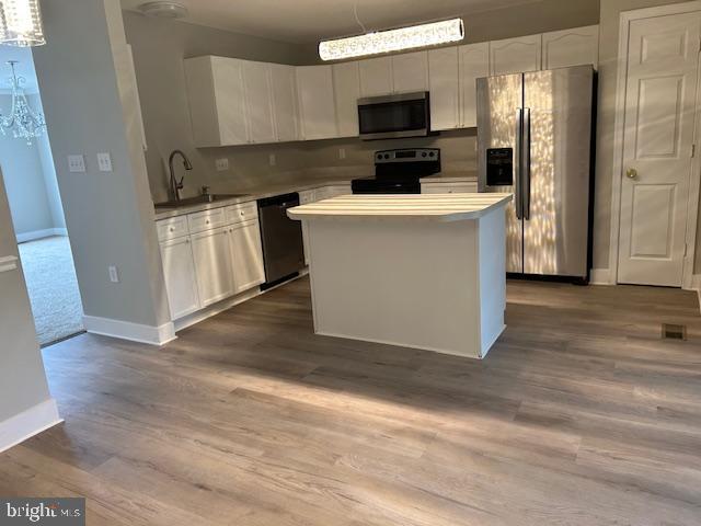 COUNTY GREEN - Residential Lease