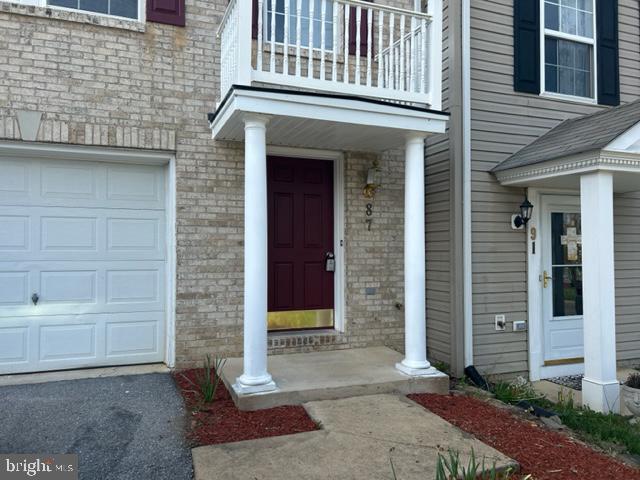 COUNTY GREEN - Residential Lease