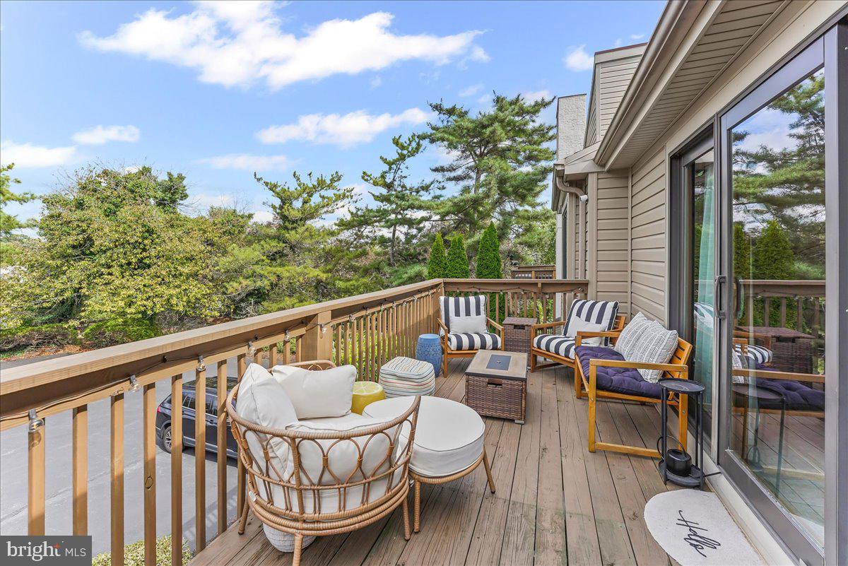 RUNNYMEADE FARMS - Residential