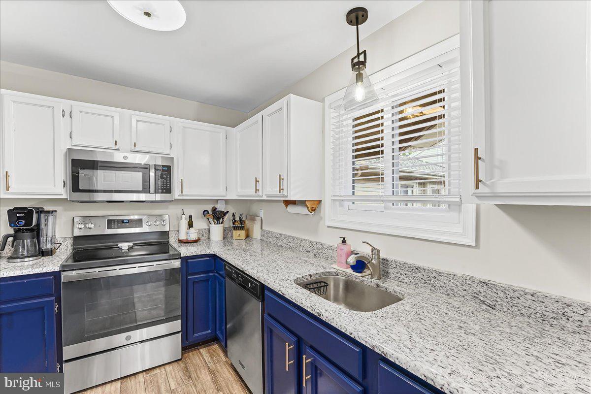 RUNNYMEADE FARMS - Residential