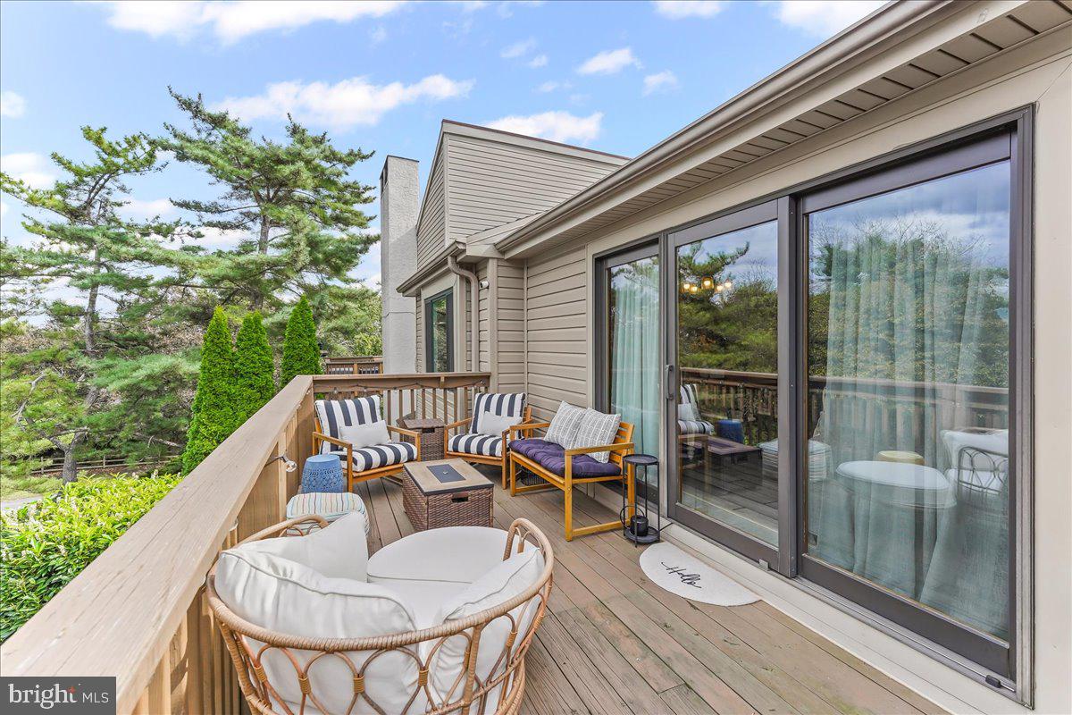 RUNNYMEADE FARMS - Residential