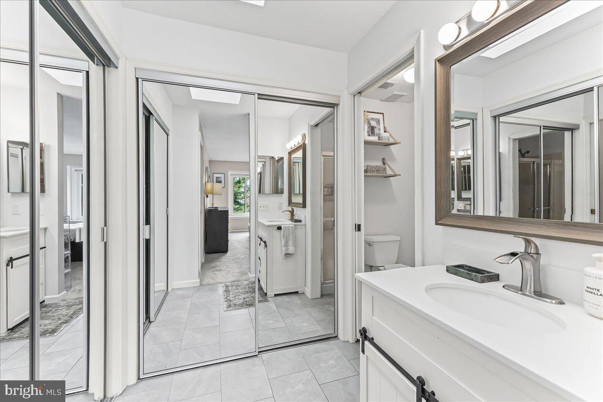 RUNNYMEADE FARMS - Residential