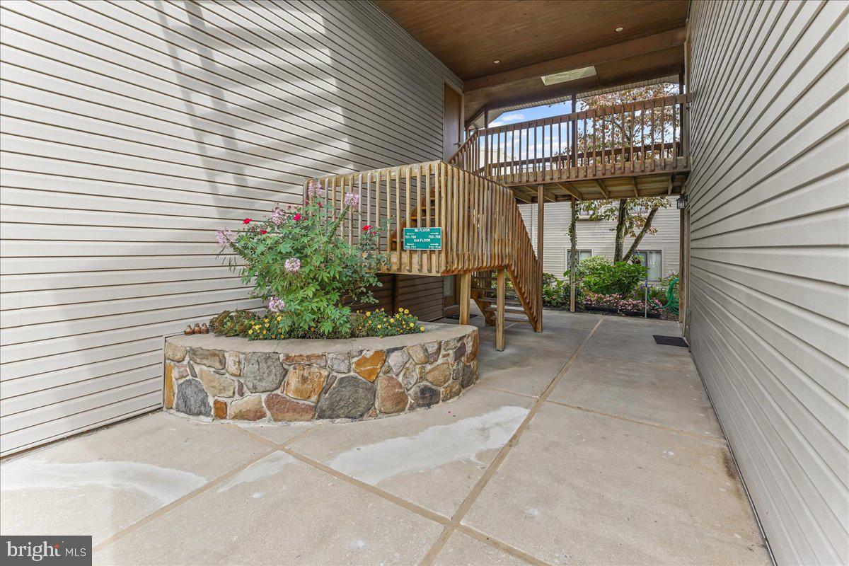 RUNNYMEADE FARMS - Residential