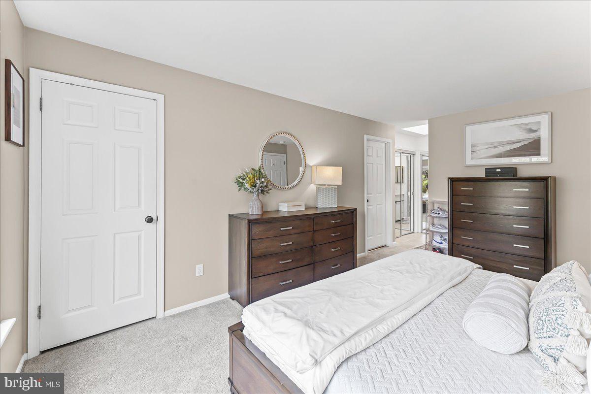 RUNNYMEADE FARMS - Residential