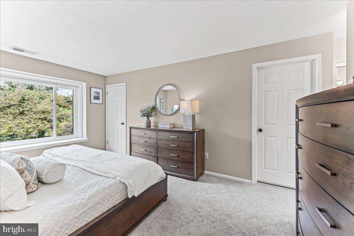 RUNNYMEADE FARMS - Residential