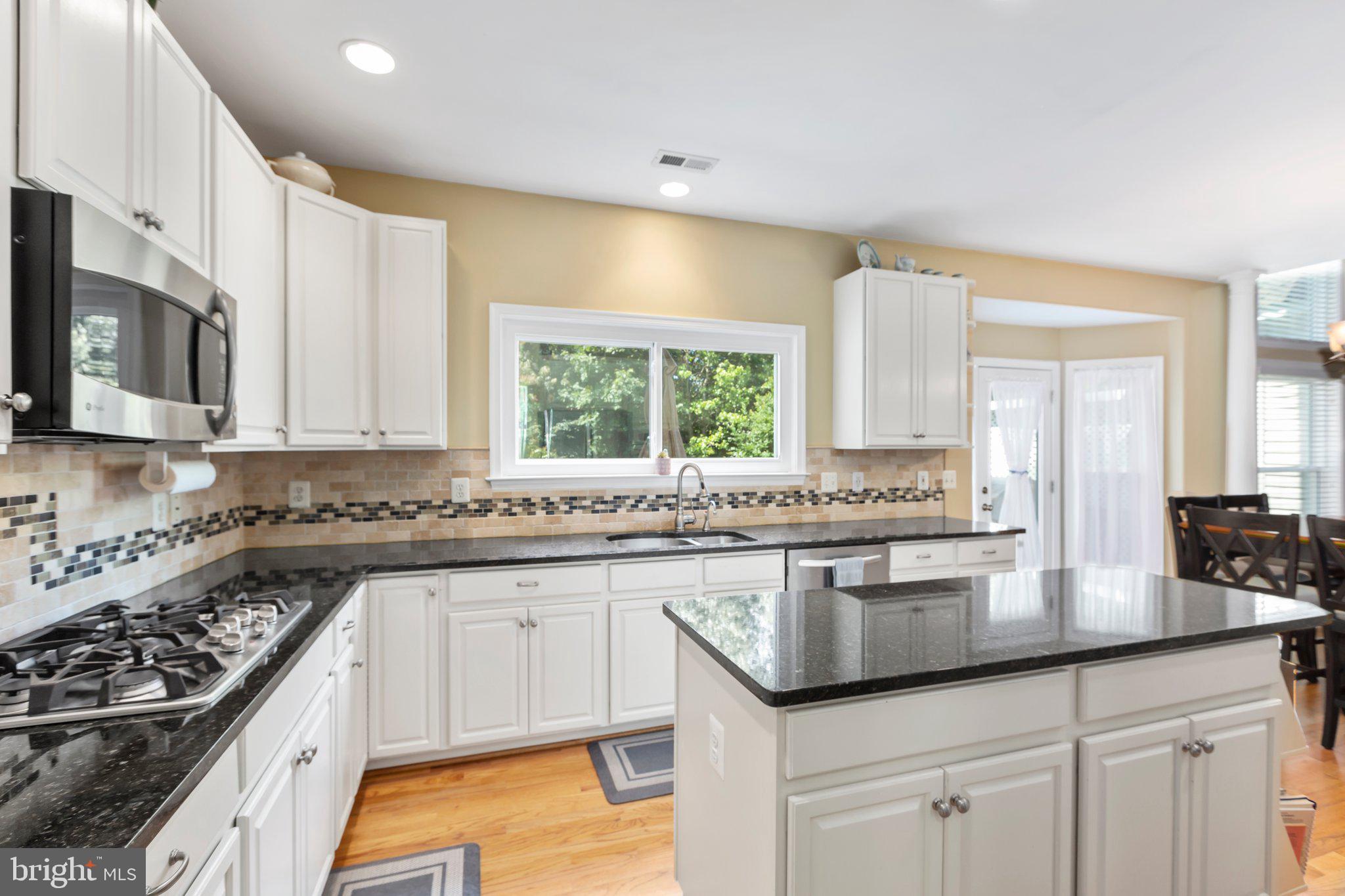 AUSTIN RIDGE - Residential