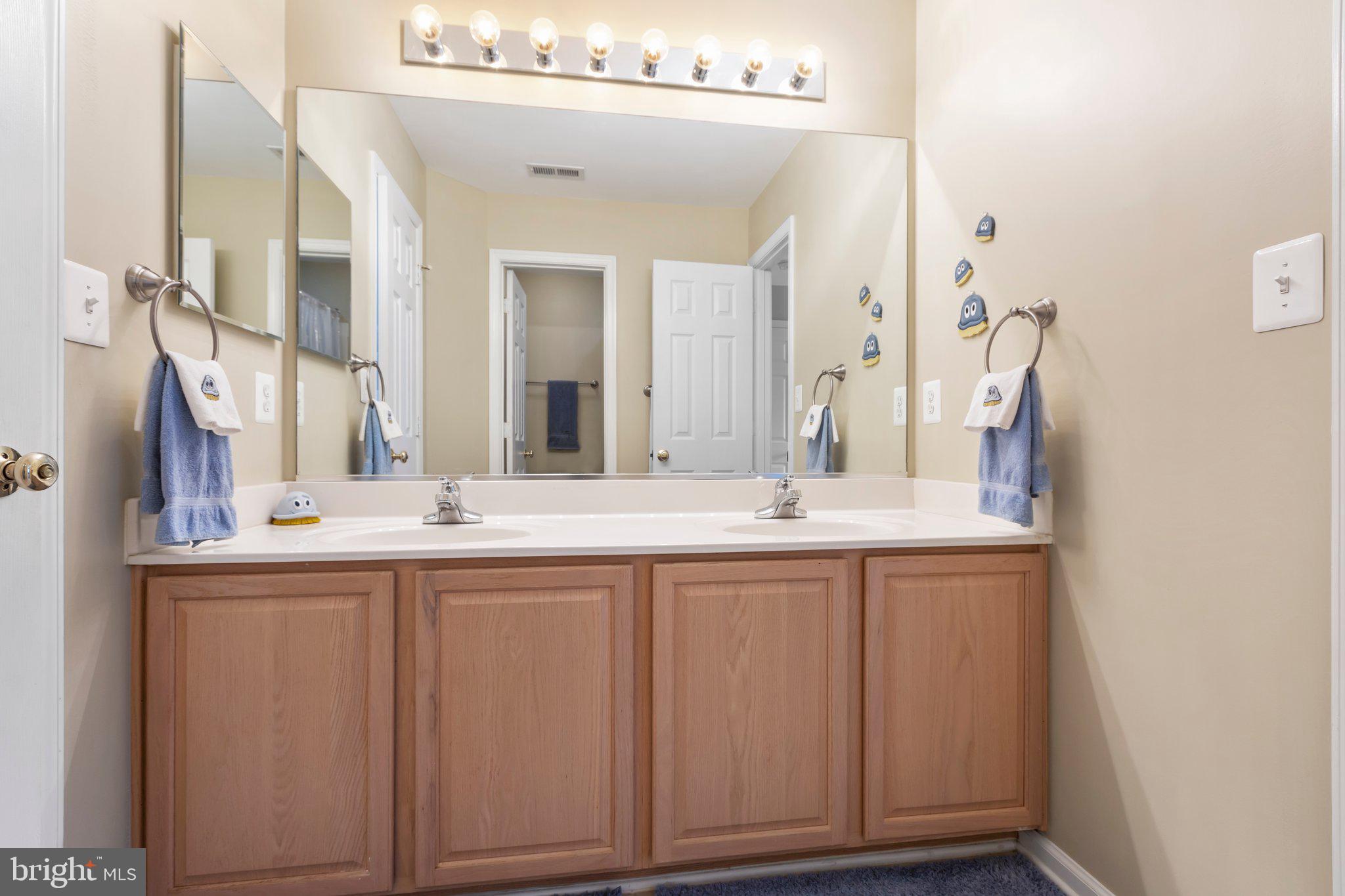 AUSTIN RIDGE - Residential