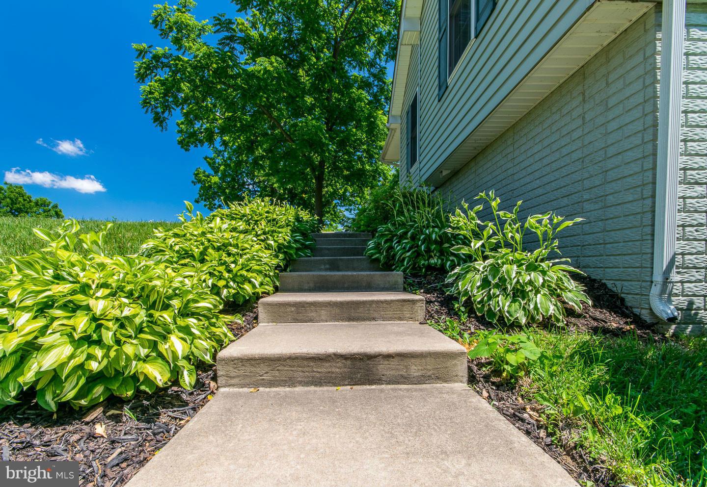 BRIAR RUN - Residential