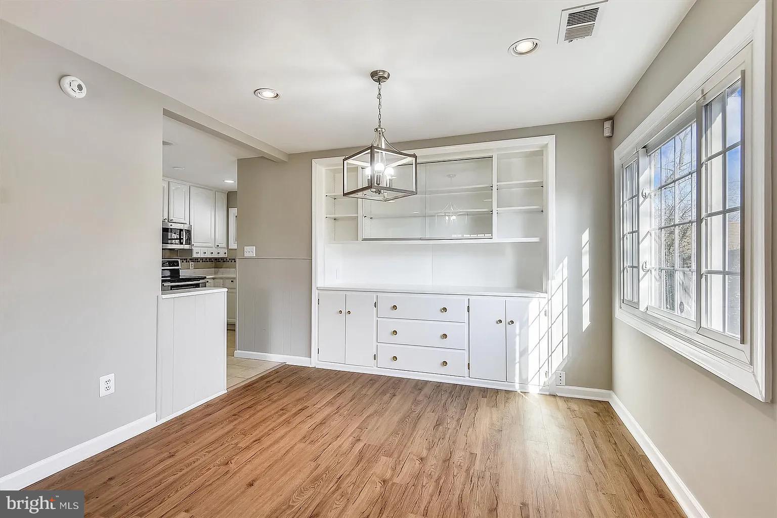 PARKLAWN - Residential Lease